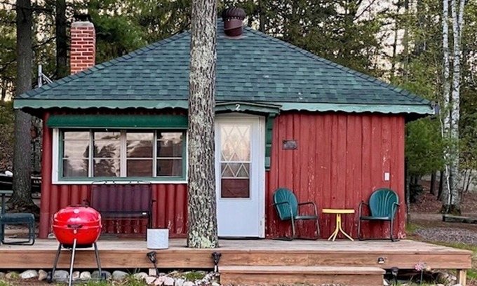 Boulder Junction Cabina | Updated fishing cabin, nature, white deer, peacefulness - a very special place.