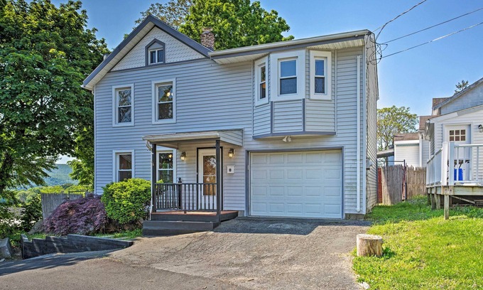 Highland Falls Casa | Updated Home w/ Patio Half Mile to West Point