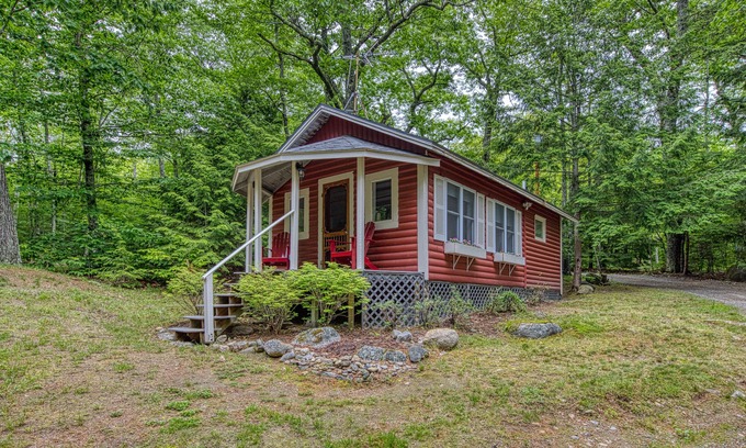 Orland Cabaña | Casa frente al lago actualizada w / parrilla compartida y muelle - cerca de Acadia