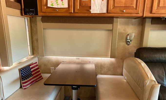 Reidsville Casa | Updated Motorhome Welcomes You to the Countryside of Reidsville