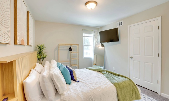 Talladega Apartamento | Updated Rental ~ 14 Mi to Talladega Superspeedway!