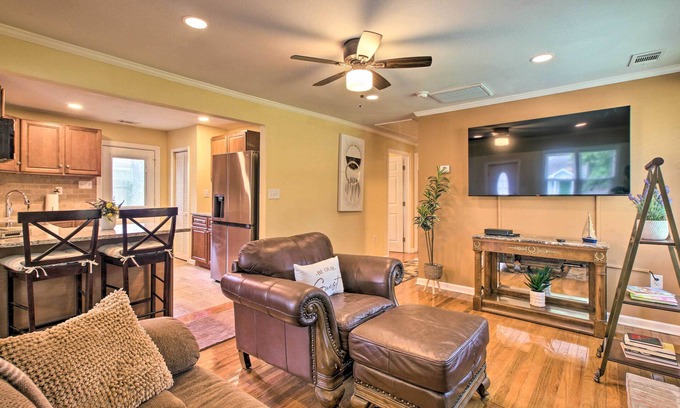 Savannah Casa | Updated Savannah Hideaway w/ Luxury Backyard!