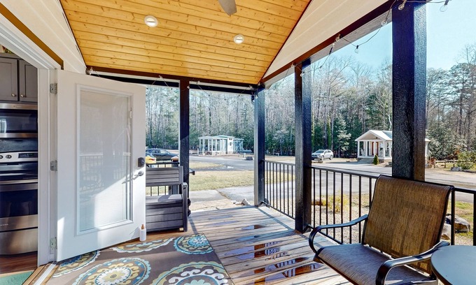 Clarkesville Casa | Updated tiny home with two living rooms, fireplace, grill, & games - near hiking
