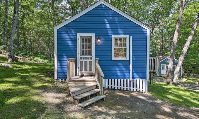Edgecomb Cabaña | Updated Tiny House: Walk to Wiscasset Village