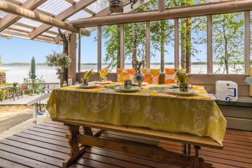 Ahtari Chalet De Esquí | Upea hiekkaranta mökki