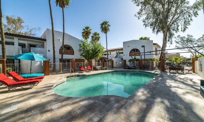 Casa Grande Condominio | Upgraded 2bd Modern Casa Grande apartment