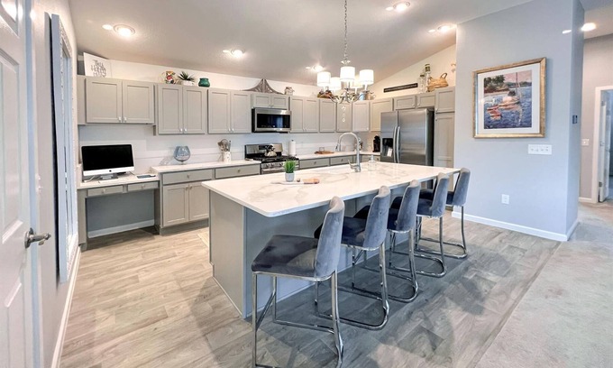 Wildwood Casa | Upgraded Home in The Villages! Golf Cart Included, Community Pools and Much More