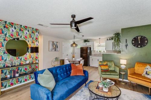 South Pensacola Casa | Upgraded Midcentury 3 BDR Home Downtown Pensacola