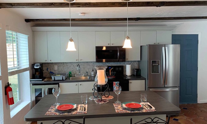 West Palm Beach Cabaña | Upland Zen Retreat Cottage near Downtown West Palm Beach Pet Friendly