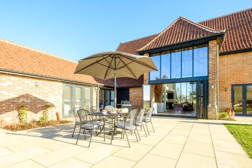 Woodbridge Casa | Upper Barn - a large family house by Aldeburgh Coastal Cottages