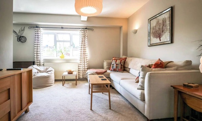 Ashwick Casa | Un espacioso y elegante apartamento de 1 ª y 2 ª planta y un jardín vallado aislado