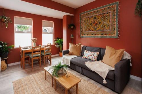 Belfast Apartamento | Upper Eastside Boutique - Lush bed & Fab location