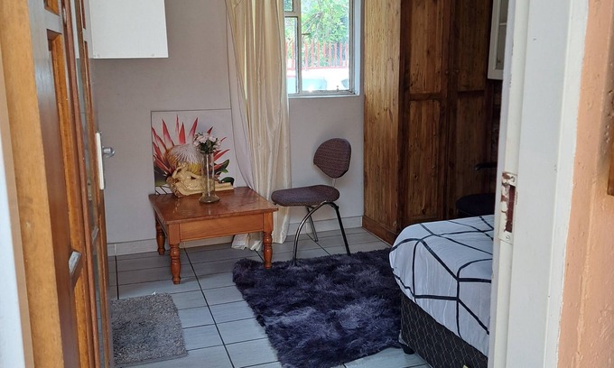 Greater Johannesburg Metropolitan Area Cabaña | Upper Echelon