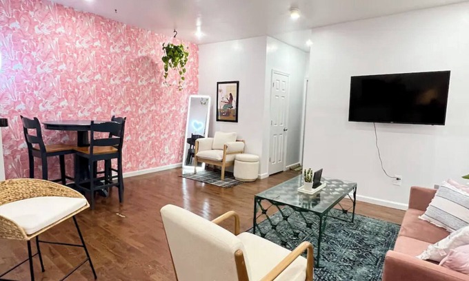 Inwood Apartamento | Upper West Side NY Chic Spacious Apartment 1B 1B - Close to Everything!