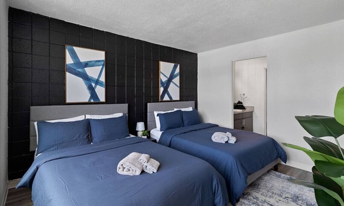 Corryville Apartamento | Upscale 2 Bed Suite — Mins to Downtown Cincinnati!