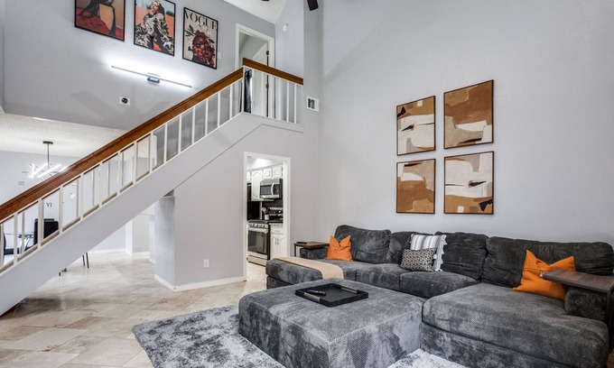 Garland Casa | Upscale 2 story luxury home in a lovely area!