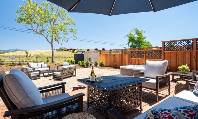 Healdsburg Apartamento | Upscale 3-BD Healdsburg Retreat–Vineyards, Hot Tub