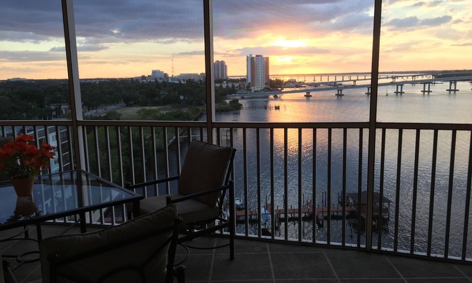 East 1st Street Condominio | Exclusivo piso 9 Agua-3 Frente Br Condo En el centro de Fort Myers