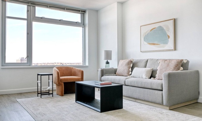 Cambridgeport Apartamento | Upscale Cambridge 1BR w/ Gym & W/D, walk to Harvard Bridge, by Blueground