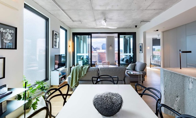 Collingwood Apartamento | Upscale Collingwood Retreat - High-End Apartment with Car Park