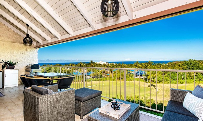 Keauhou Casa | Upscale comfort at Punahele B304, looking at the Pacific ocean beyond the Kona Golf Course