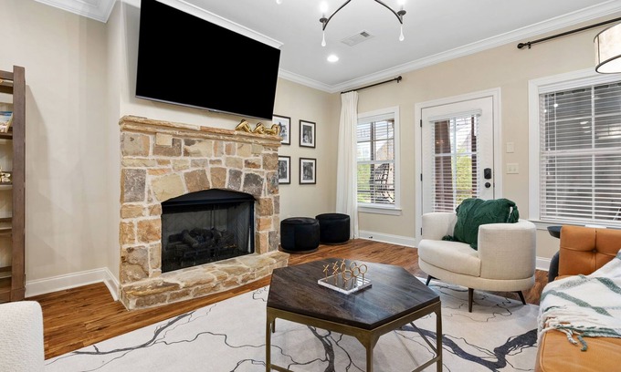 Auburn - Opelika Casa | Upscale Comfort & Family Convenience Close to Campus
