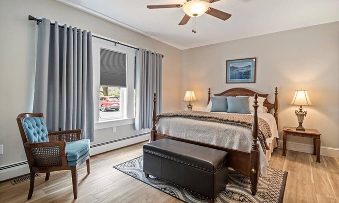 Glens Falls Condominio | Upscale Downtown Glens Falls Suite — Walk to Museums, Shops & Dining