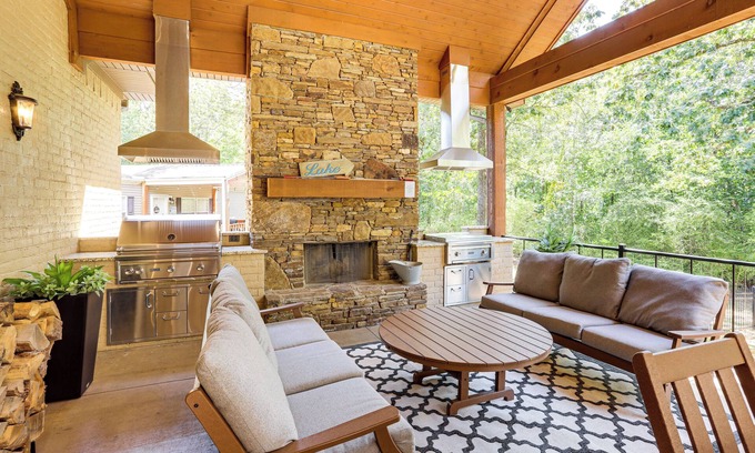 Greers Ferry Casa | ¡NUEVO! Inmaculada casa w / barco resbala en Greers Ferry!