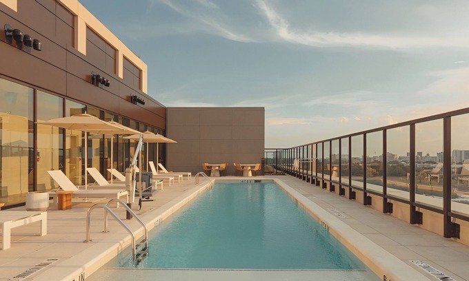Old Fourth Ward Hotel | Upscale Haven with Amazing View | Kitchen, Pool & Gym | Near Downtown Bites