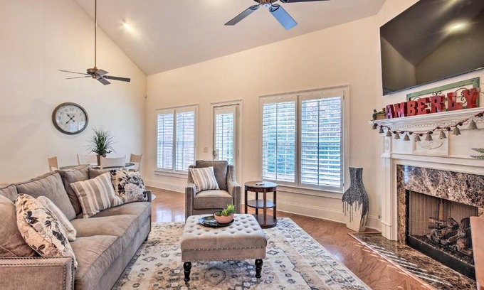 Aiken Casa | Upscale Home with Poker Room Less Than 1 Mi to Golf!
