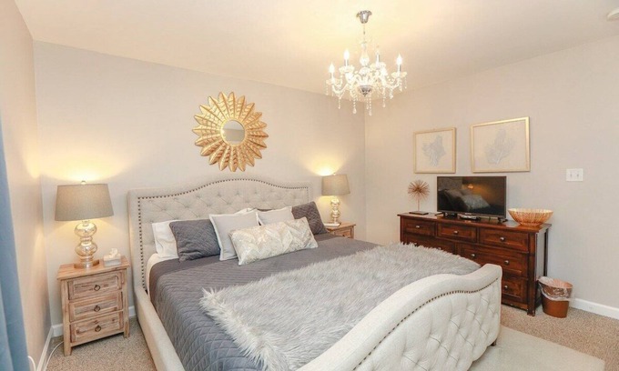 Dam Neck Casa | UPSCALE Ideal location 4 beach vacay! H20 views!