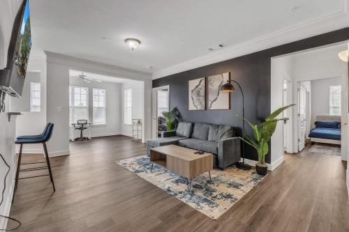 Southwest Raleigh Apartamento | Upscale King 2BR Suite Mins to Downtown Raleigh!