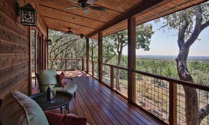 Wimberley Cabina | Primera cabina de lujo! Tiene todo Jacuzzi, Chimenea, Gorgeous Views !!!