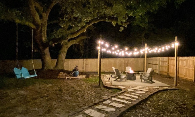 Navy Point Casa | Upscale Navy Point 2 bed/2 bath with dreamy yard
