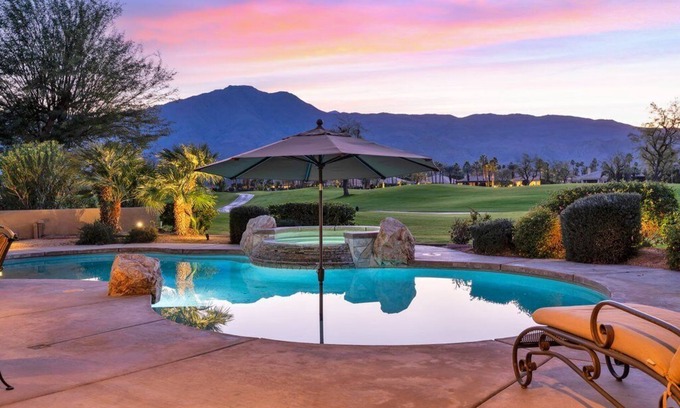 La Quinta Casa | PISCINA Inicio MONTAÑA Vistas en PGA Oeste - Acceso al festival - EN el campo de golf - LUJO