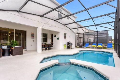 Kissimmee Casa | Upstay Bella Vida Resort - Resort-Style 12BR Villa