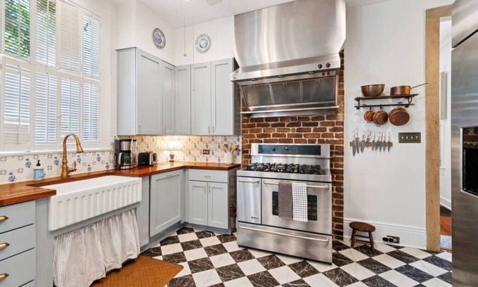 Audubon Casa | Uptown Home w/ Outdoor Patio - Near Audubon Park!