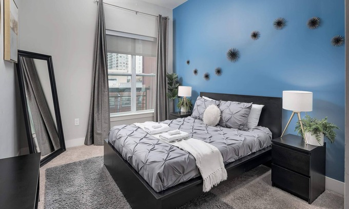 Third Ward Apartamento | Uptown 3rd Ward | Luxury Apt | City Skyline View