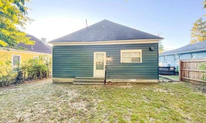 Uptown Casa | Uptown Chic- 2bd/1.5ba by St Jude/Medical District/Downtown