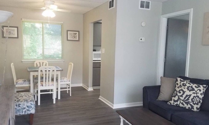 Greenwood Apartamento | Uptown Near Self Regional Hospital and Lander Univ