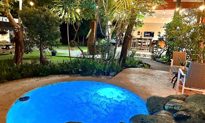 Honduras Casa | Urban Escape El Patio: Private Home, 4 BedRooms, Jacuzzi @Bella Vista