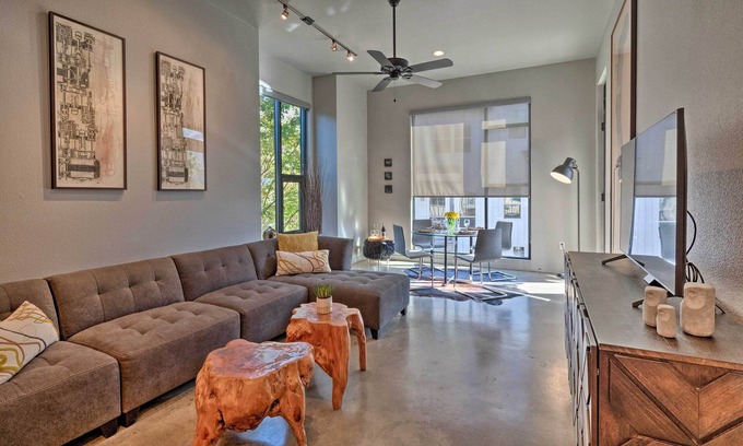 South Lamar Condominio | Urban Escape in SoLA w/ Private Patio!