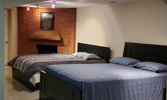 Toronto Casa | Urban Love Nest