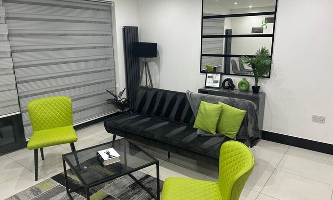 Selhurst Apartamento | Urban Oasis, 2 Bed, Croydon, Sleeps 6