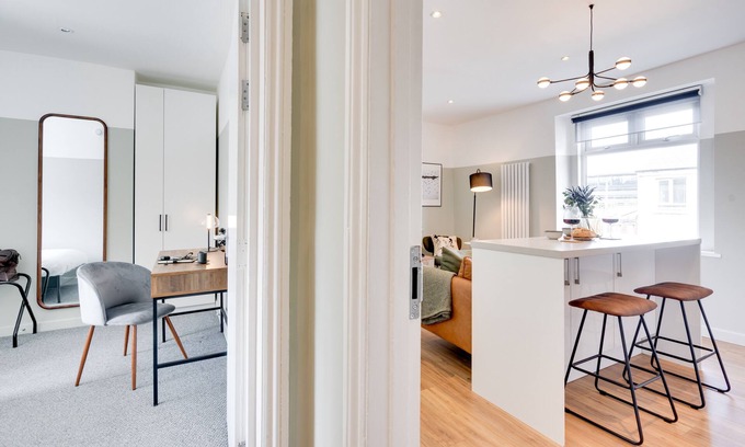 Newport Apartamento | Urban Oasis by Keystone