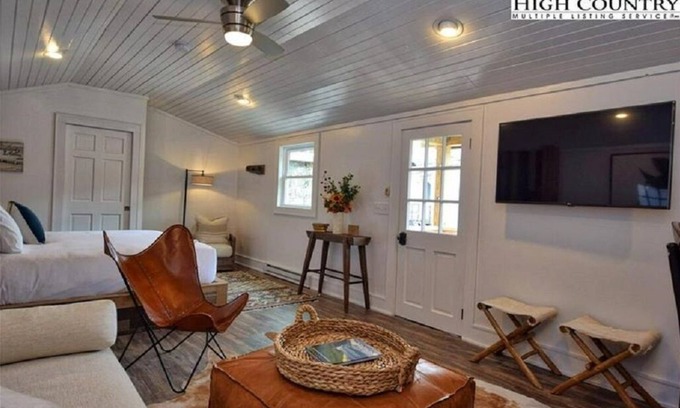 Boone Apartamento | Urban Oasis on King Street!