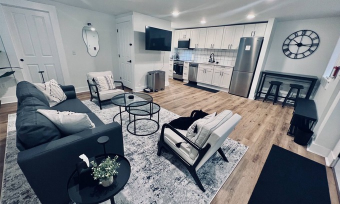 Mount Auburn Apartamento | Urban Oasis, OTR Near Casino & Downtown! - 2 beds