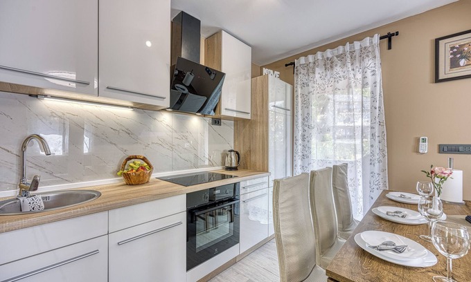 Zagreb Apartamento | Urban Oasis With Terrace And Parking