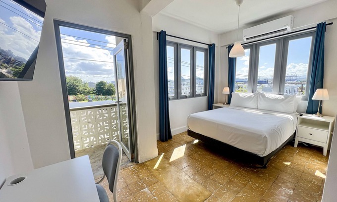 Puerta de Tierra Hotel | Urbana Hotel
