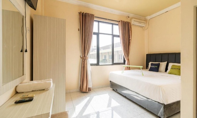 Palembang Hotel | Urbanview Hotel Nugraha Palembang by RedDoorz